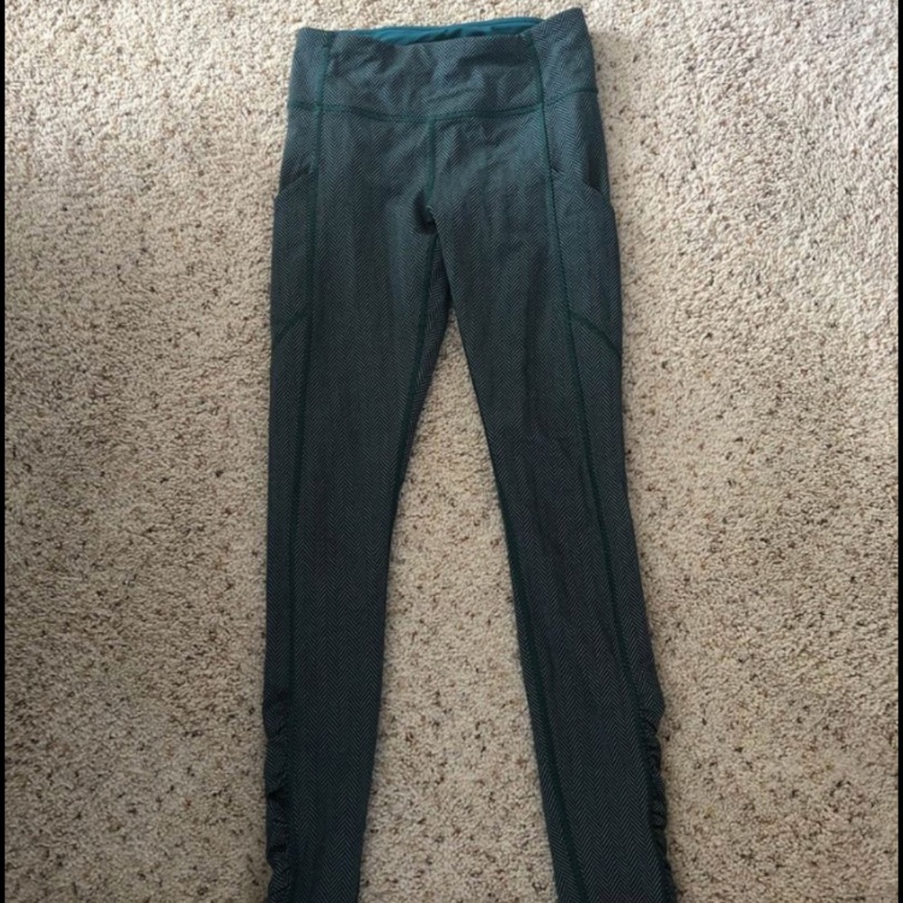 Lululemon all the right places tight 28”